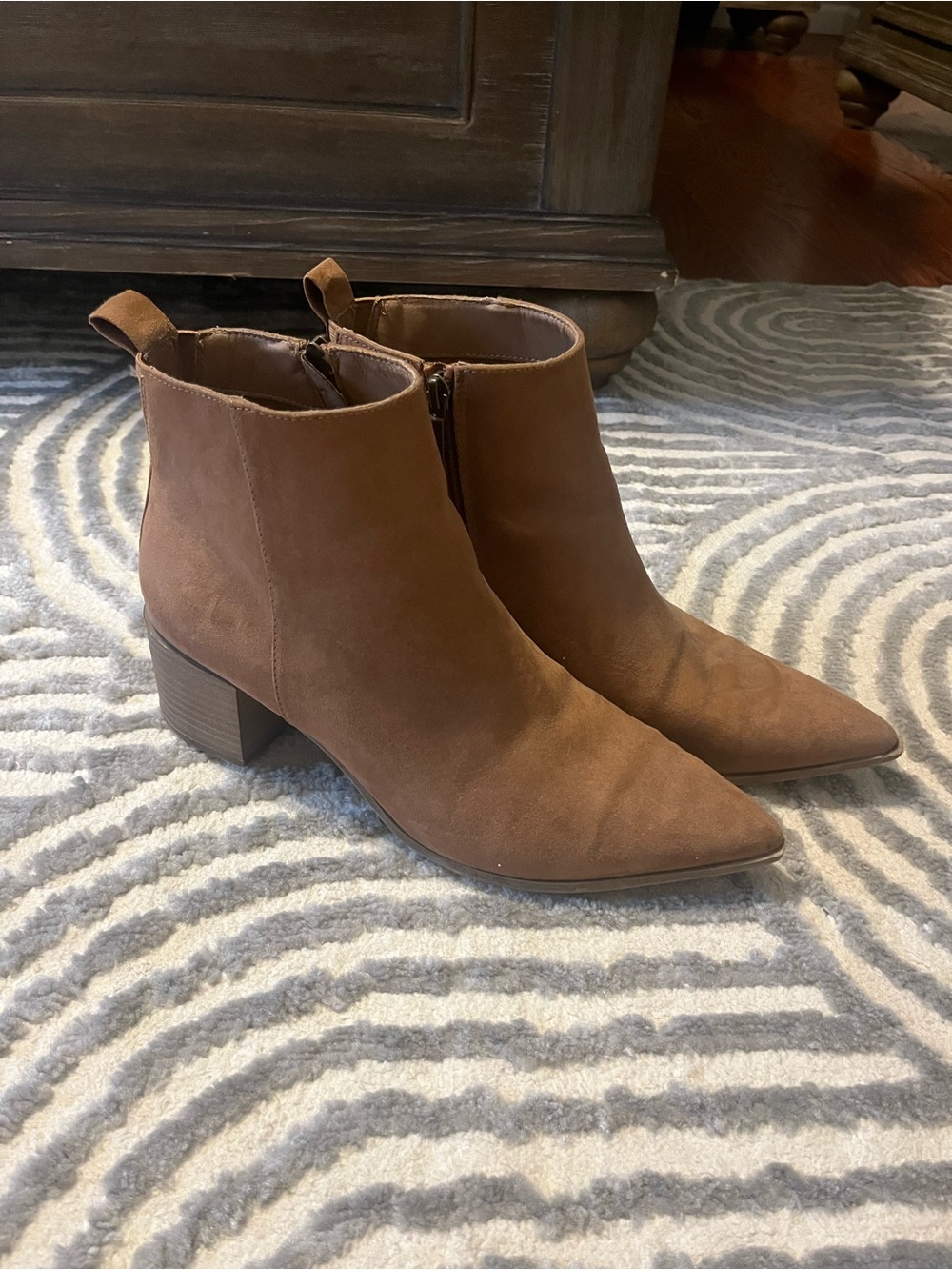 Women’s brown boots size 9.5
